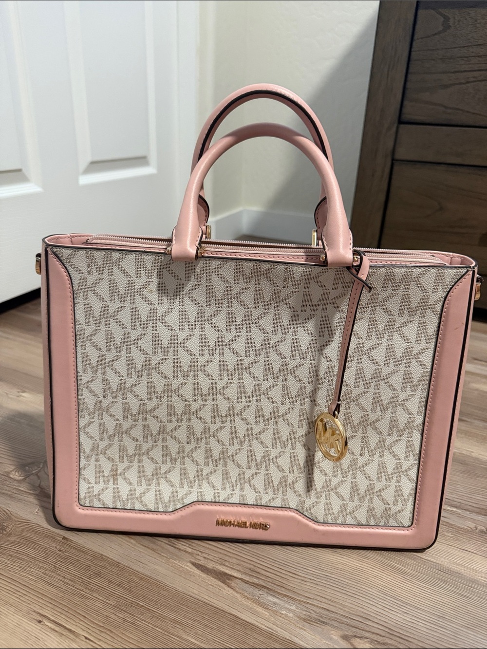 Michael Kors Pink Trim Signature Logo Satchel